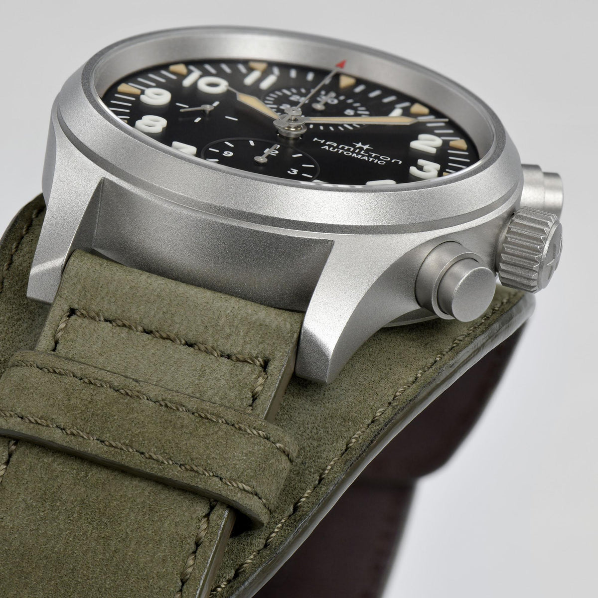 カーキ フィールド Auto Chrono
