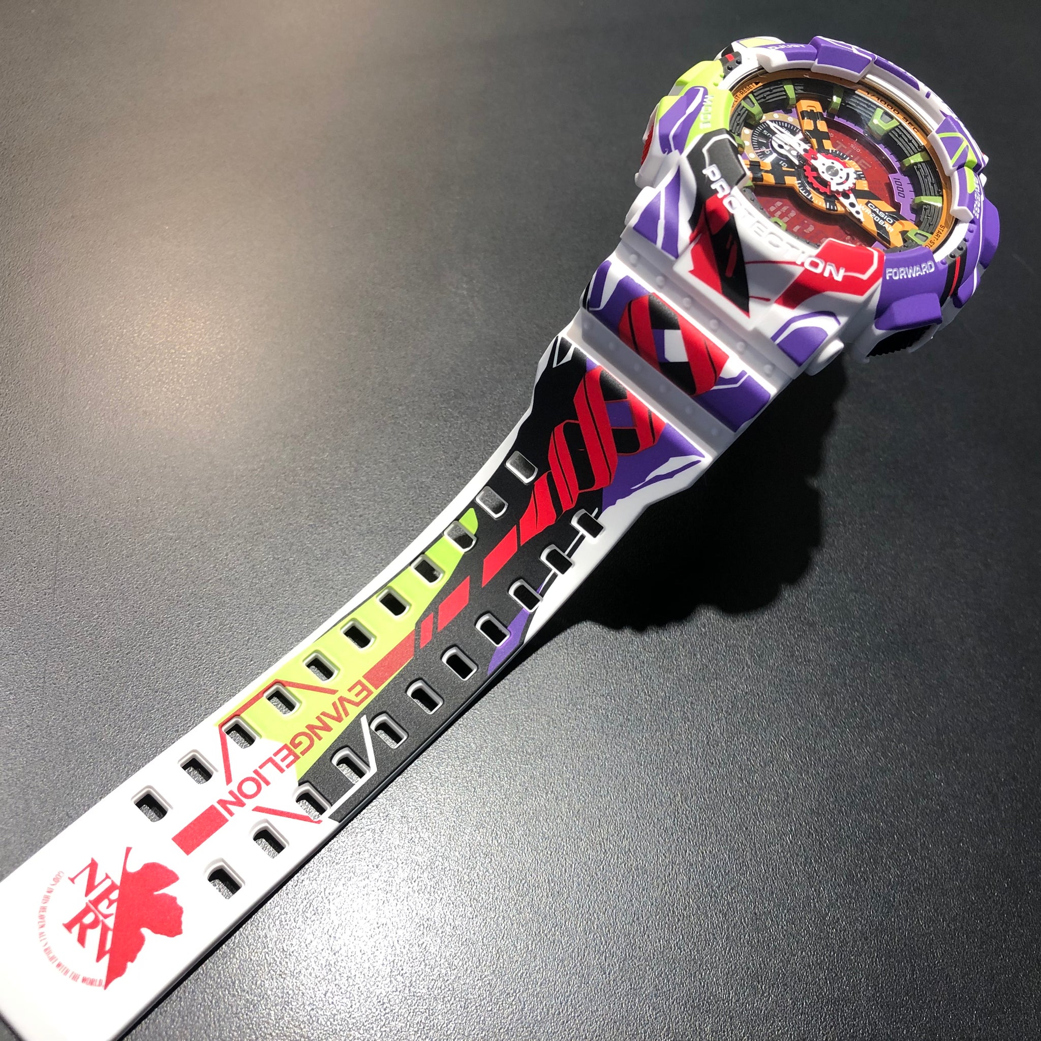 G-SHOCK エヴァンゲリオン コラボモデル G-SHOCK×エヴァ、描き下ろしデザインのコラボモデル - Impress Watch