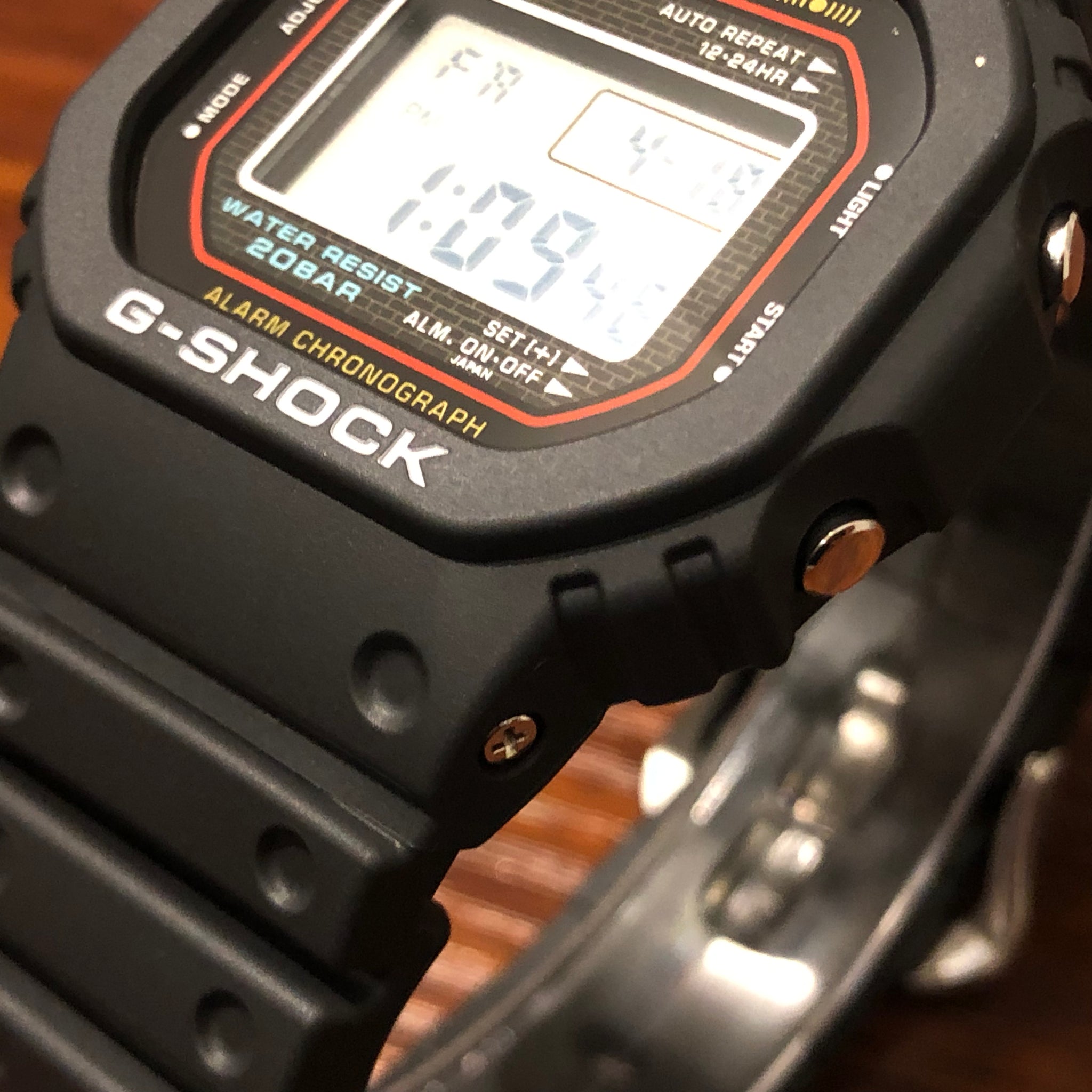 カシオ Gショック 「初代G-SHOCK 復刻モデル」