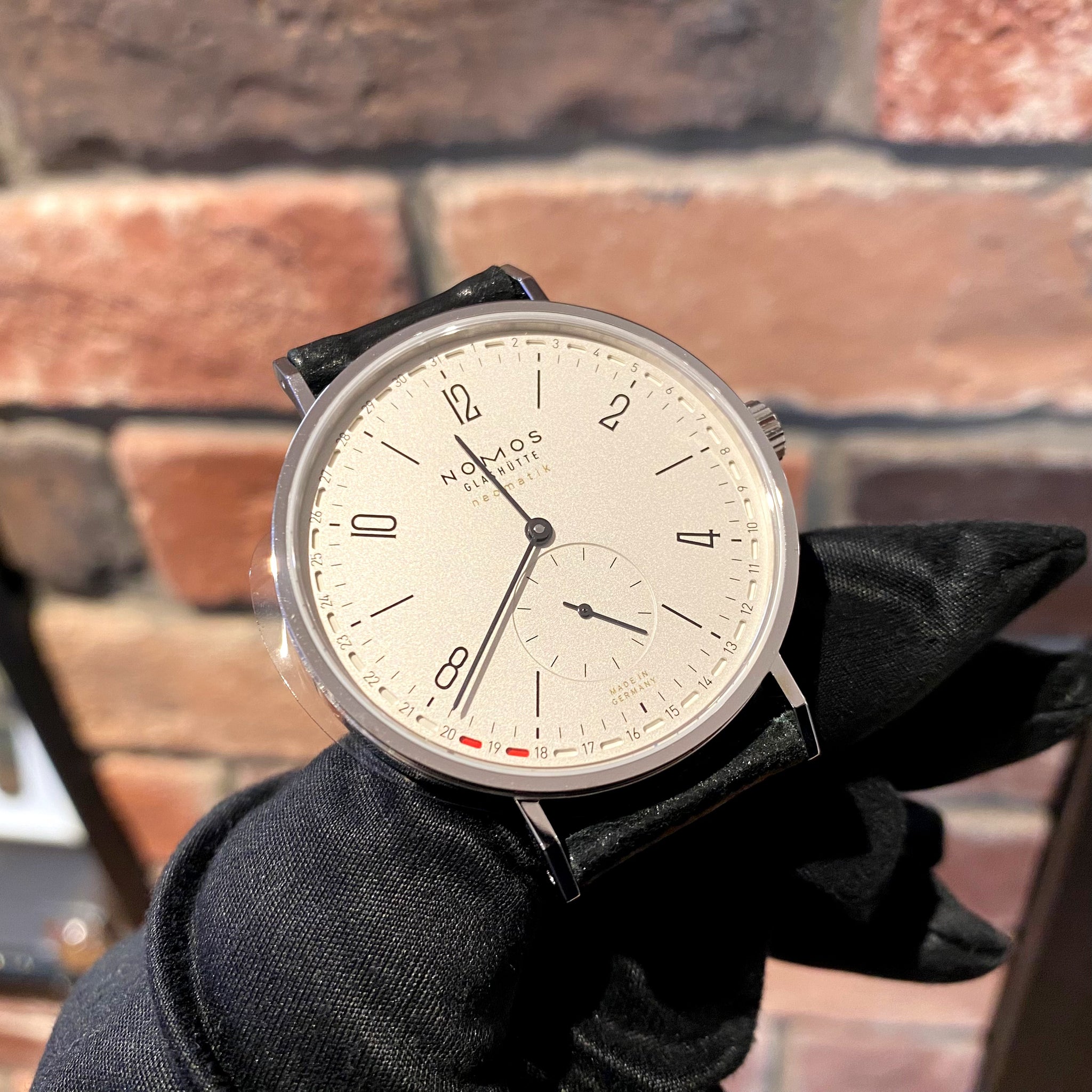 ノモス nomos タンジェント ネオマティック 41 アップデイト 美品
